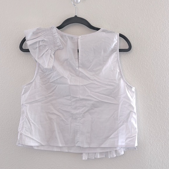 SP sleeveless ruffle trim cropped blouse Sz L NWT - Picture 2 of 8